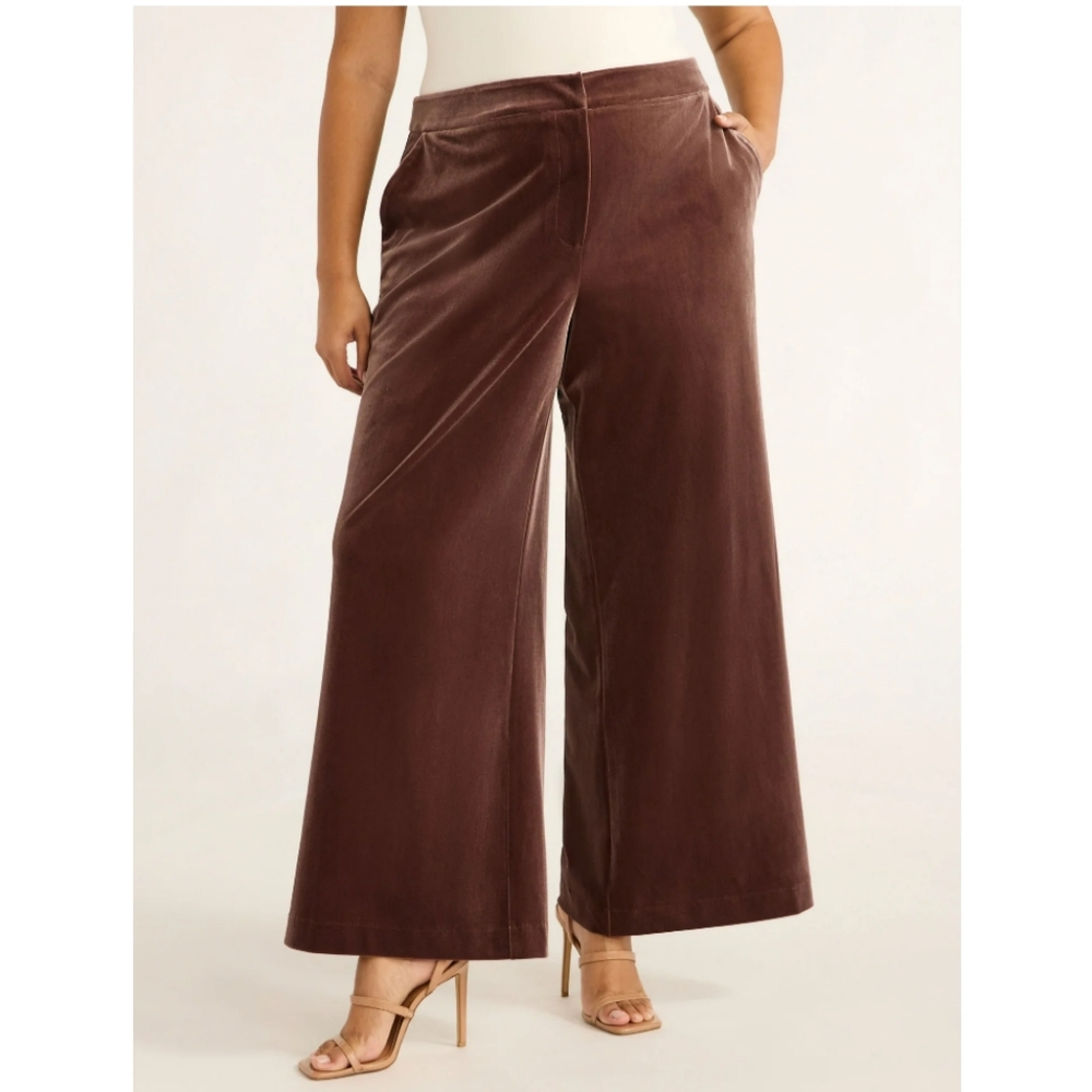 Sofia Jeans Women's Size 16W Velvet Trousers French Roast NWT